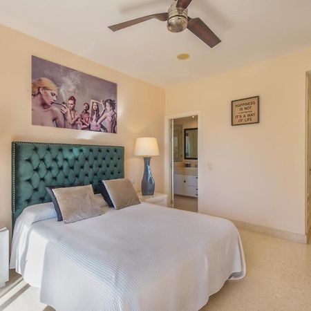 Capanes Del Golf Luxury Apartment Benahavís Eksteriør billede