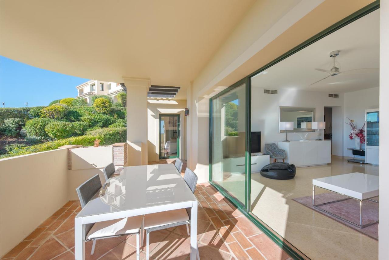 Capanes Del Golf Luxury Apartment Benahavís Eksteriør billede