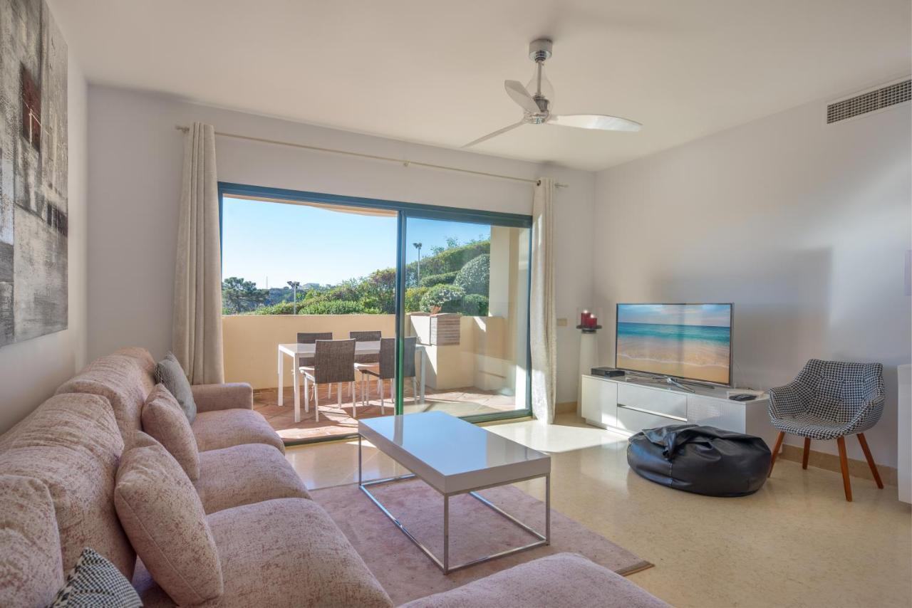 Capanes Del Golf Luxury Apartment Benahavís Eksteriør billede